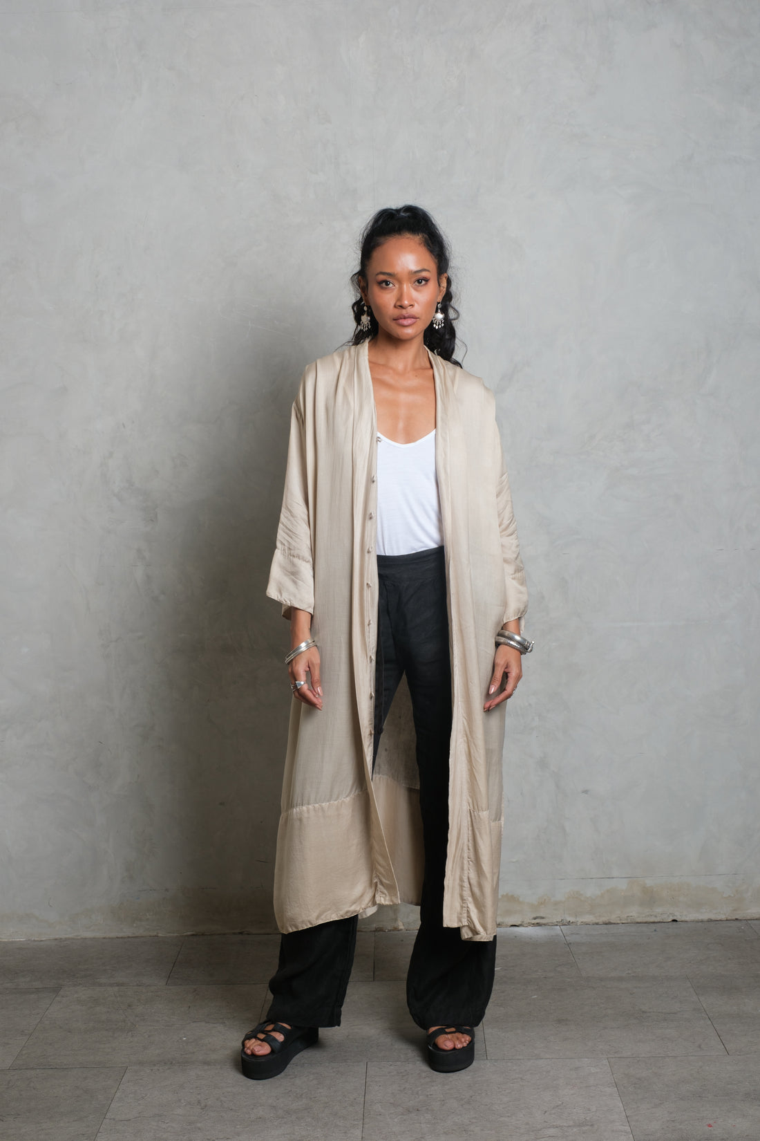 DEWI KIMONO  moonstone